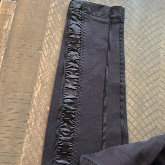 Lululemon leggings ((8) - Picture 4 of 7